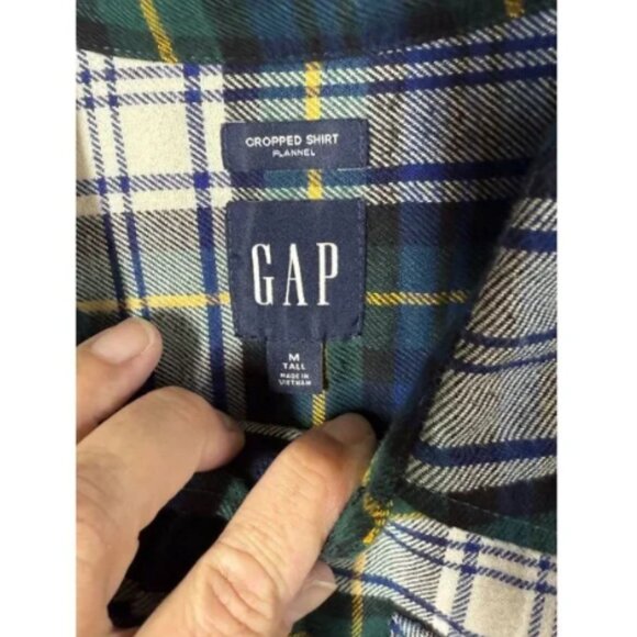 GAP Cropped Plaid Flannel Button Up size Medium TALL - Picture 6 of 7